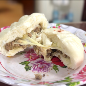 Bánh Bao Bò Ngô Phô Mai