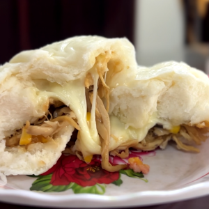 Bánh Bao Gà Ngô Phô Mai